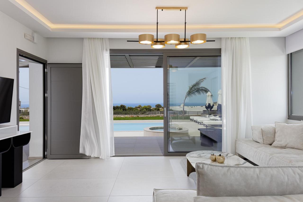 Alma Villa, 2000M2 Luxury Living, By Thinkvilla Angeliana  Экстерьер фото