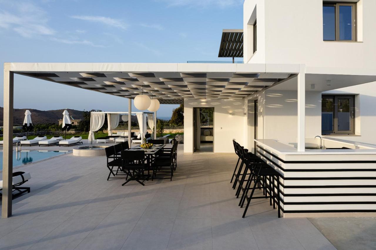 Alma Villa, 2000M2 Luxury Living, By Thinkvilla Angeliana  Экстерьер фото