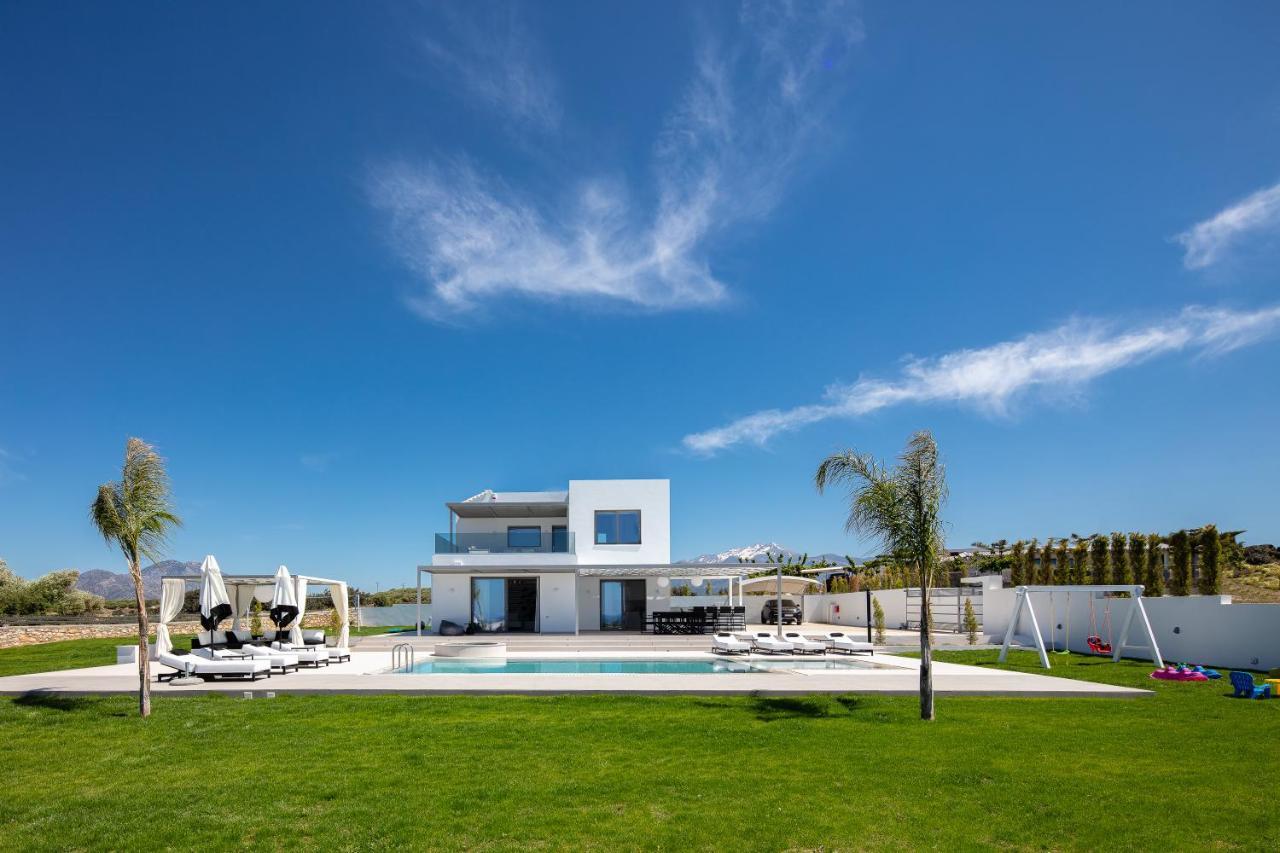 Alma Villa, 2000M2 Luxury Living, By Thinkvilla Angeliana  Экстерьер фото